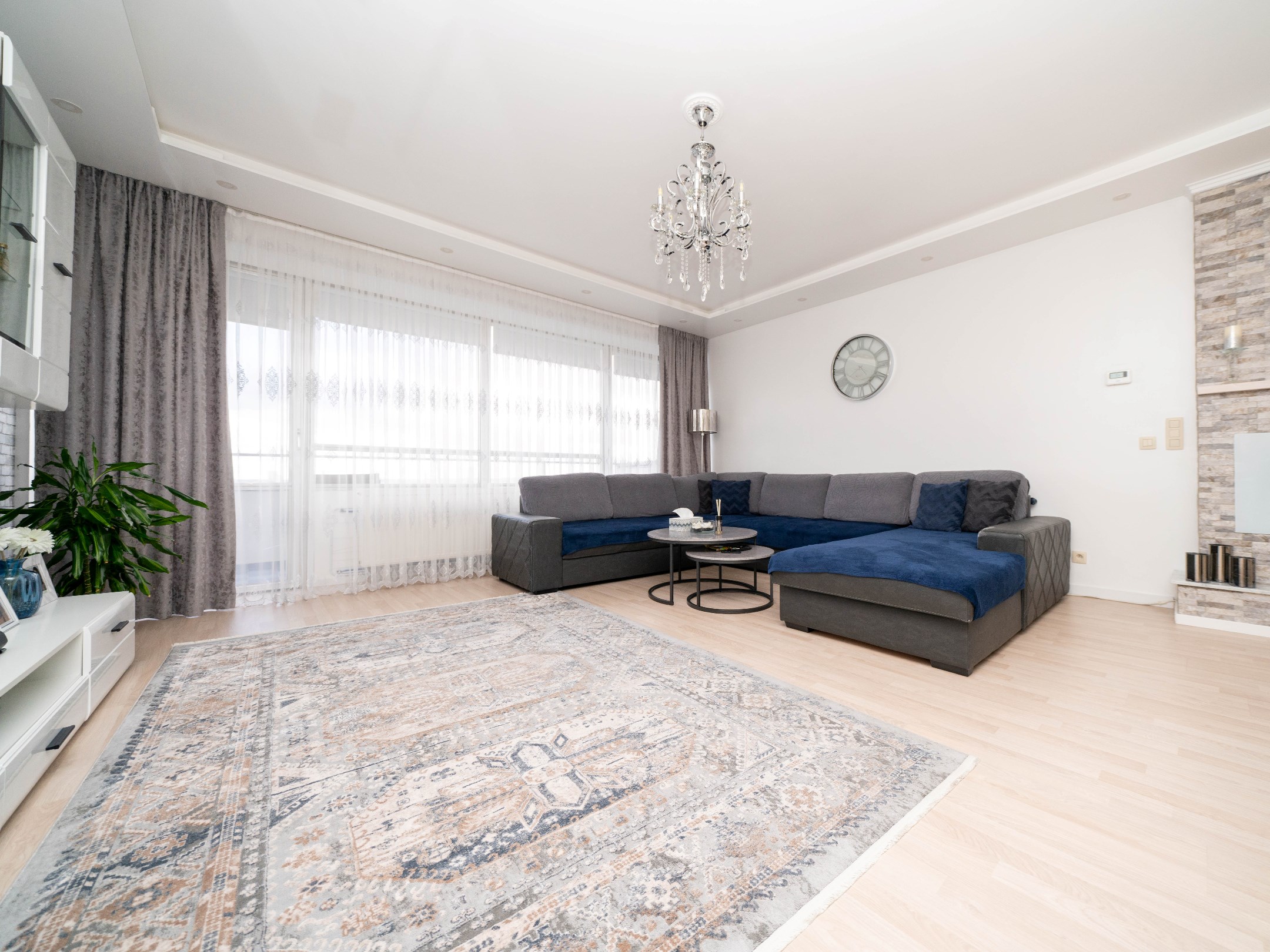 Gerenoveerd 2-kamer appartement met open zicht 