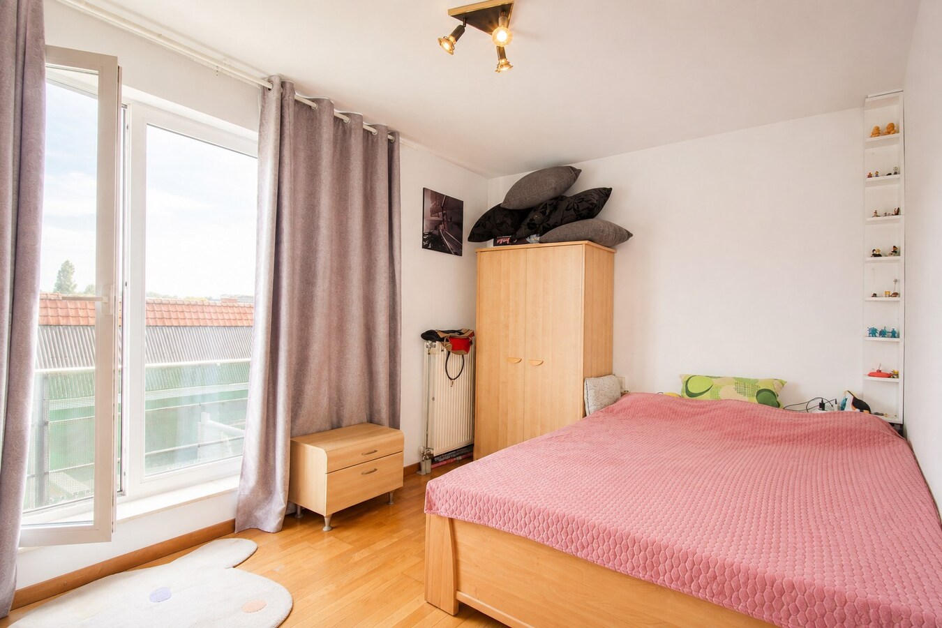 Te koop: Lichtrijk 2-slaapkamerappartement met dubbel terras en EPC-label B in hartje Sint-Niklaas! 