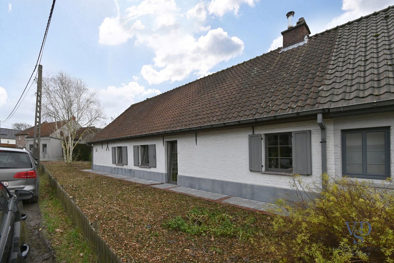 Charmante hoeve met stallen 