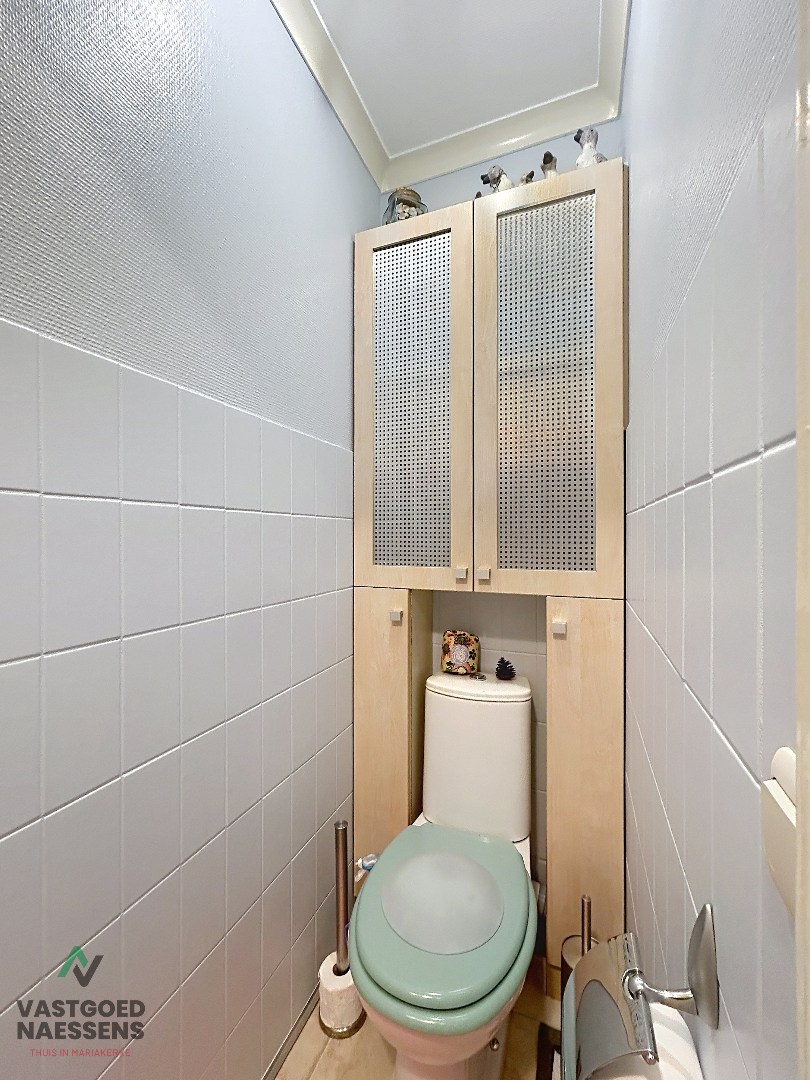 Studio prête à emménager avec vue latérale sur la mer 