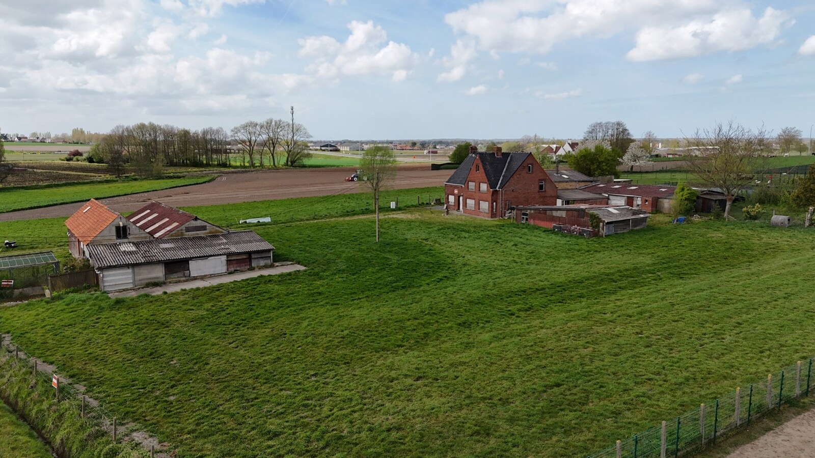 Alleenstaande woning met vergezichten te Zwevezele 