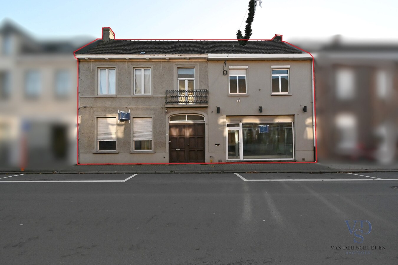 Perceel met mogelijkheden in centrum Eine ! 