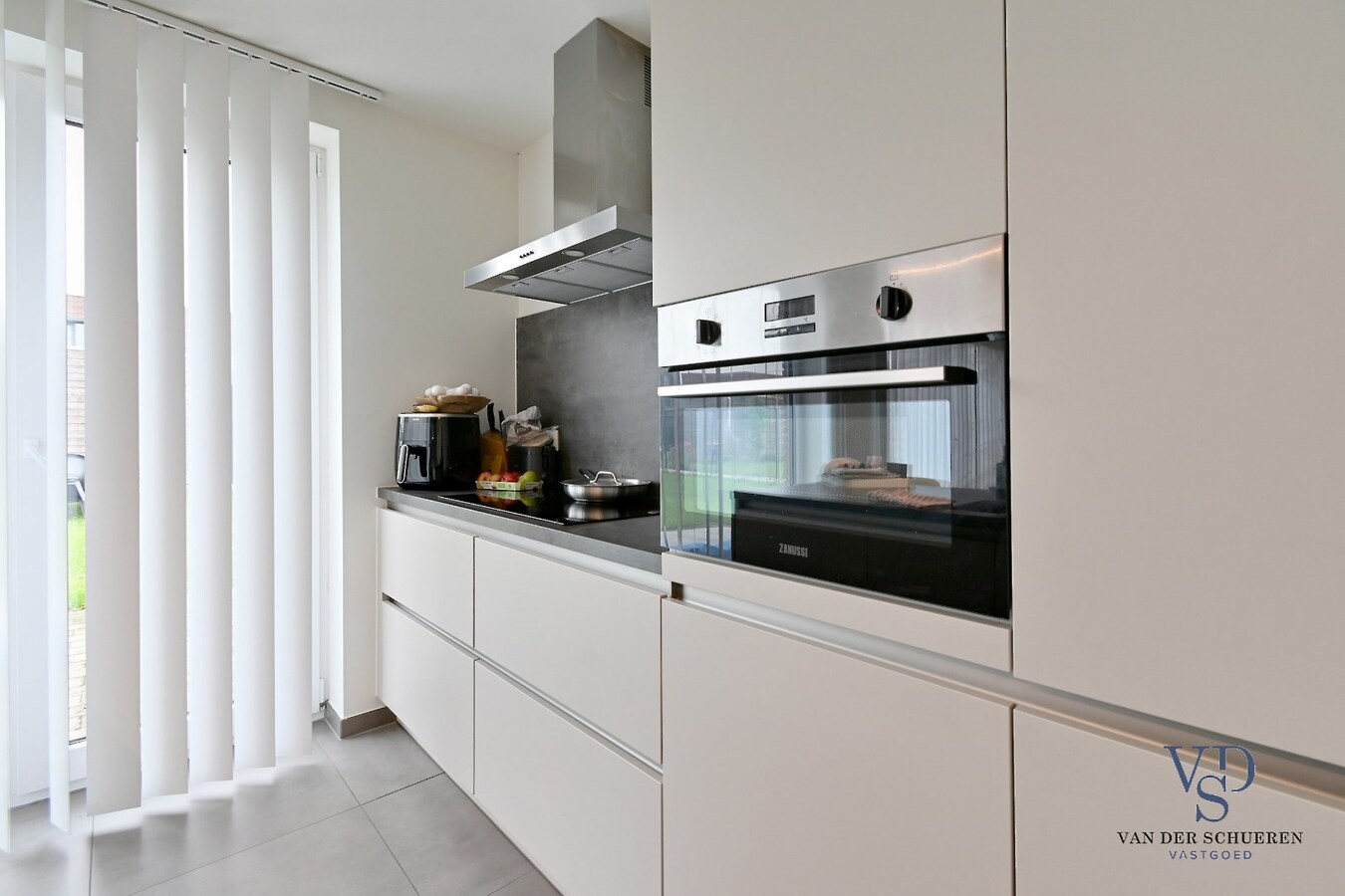 Unieke woning mét tuin in Eke. 