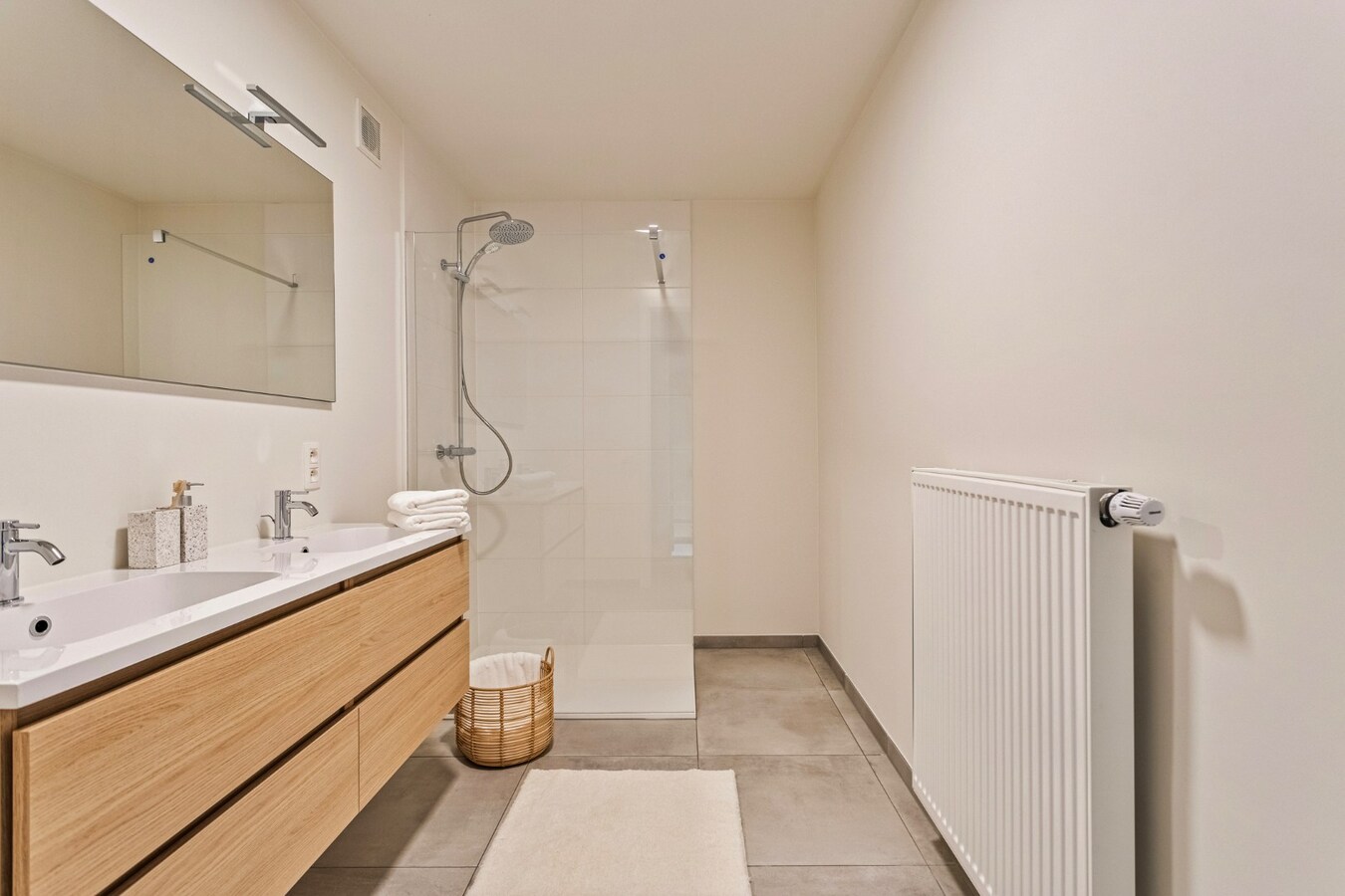 Instapklare en volledig afgewerkte nieuwbouwwoning 