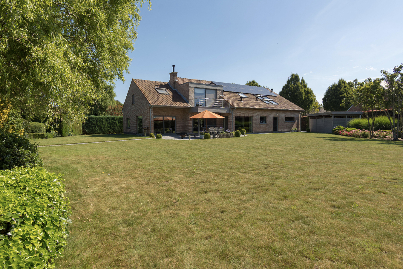 Ruime bemeubelde villa op residentiële ligging te Drongen (Baarle) 