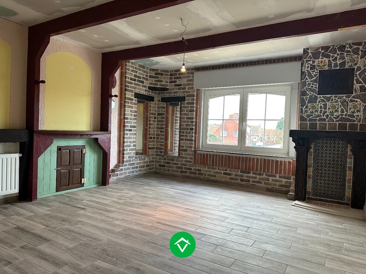 Statige Woning met Landelijke Vergezichten in Bovekerke 