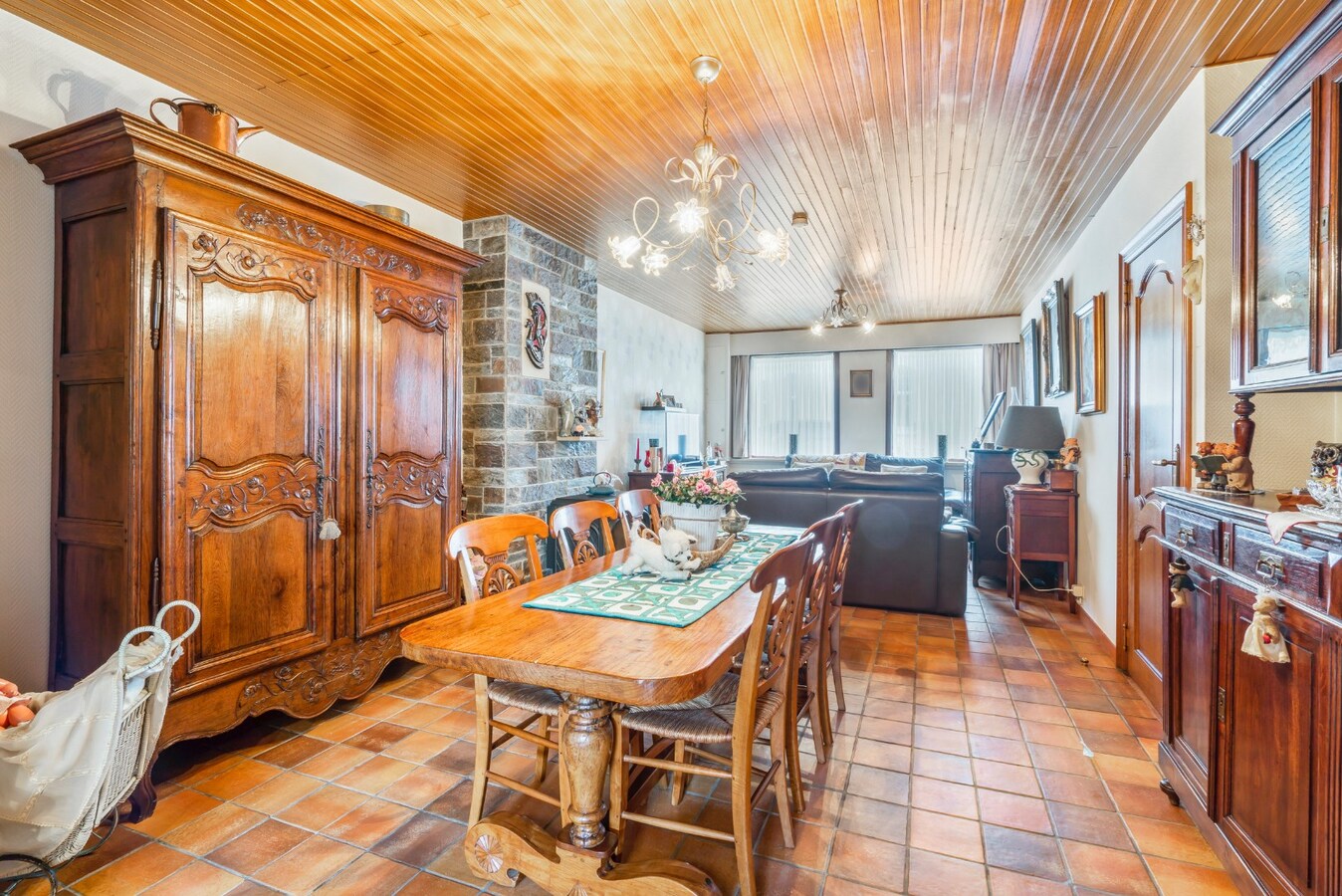 Halfopen bebouwing met terras in Christus - Koning (Stubbekwartier) 