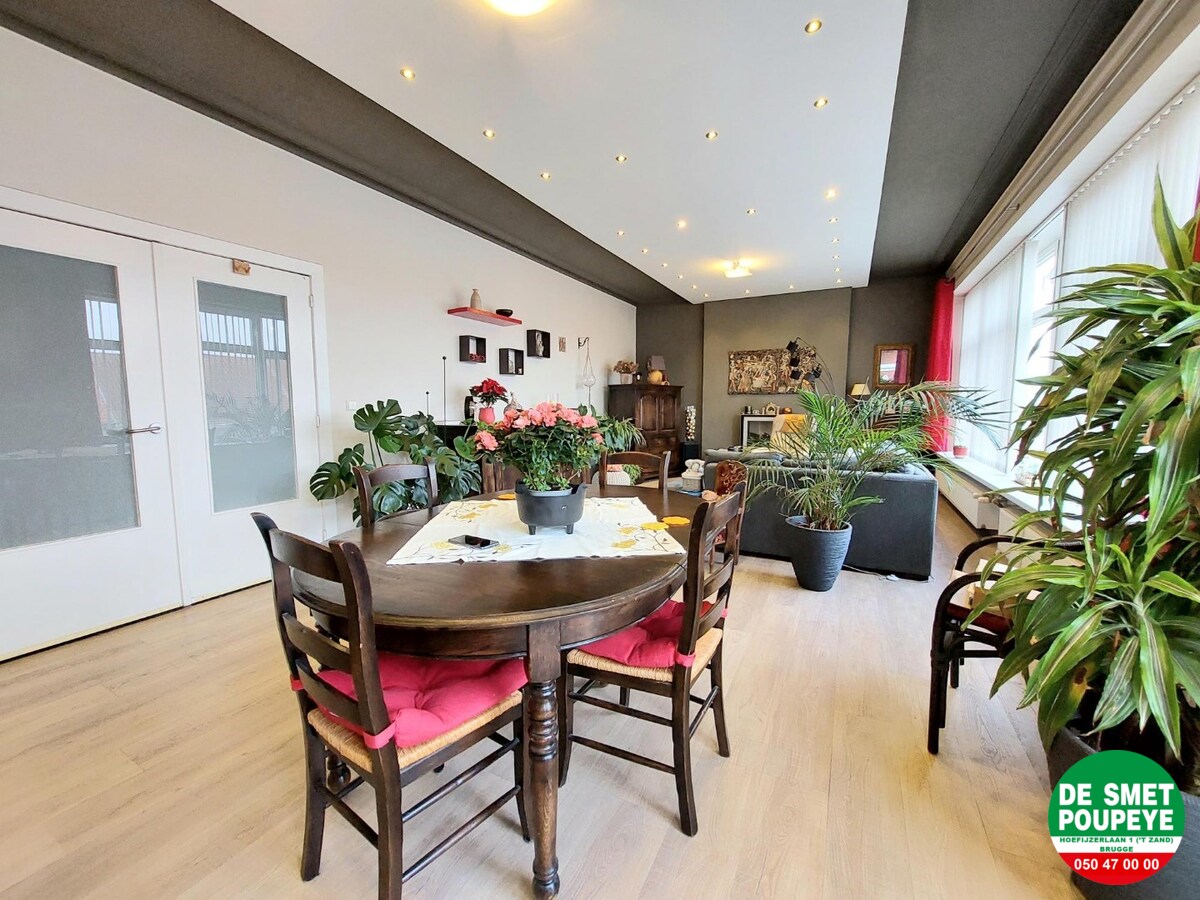 Ruim appartement nabij 't Zand 