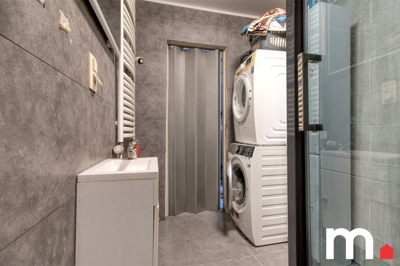 Halfopen woning met 3 slaapkamers en tuin te Harelbeke ! 