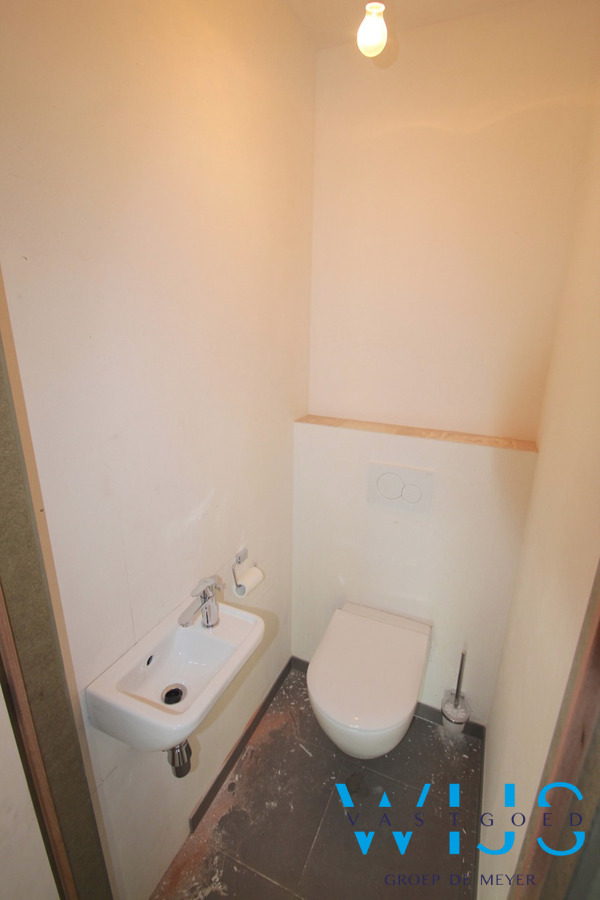 Prachtige duplex + garage in het rustige landelijke OOSTEEKLO 