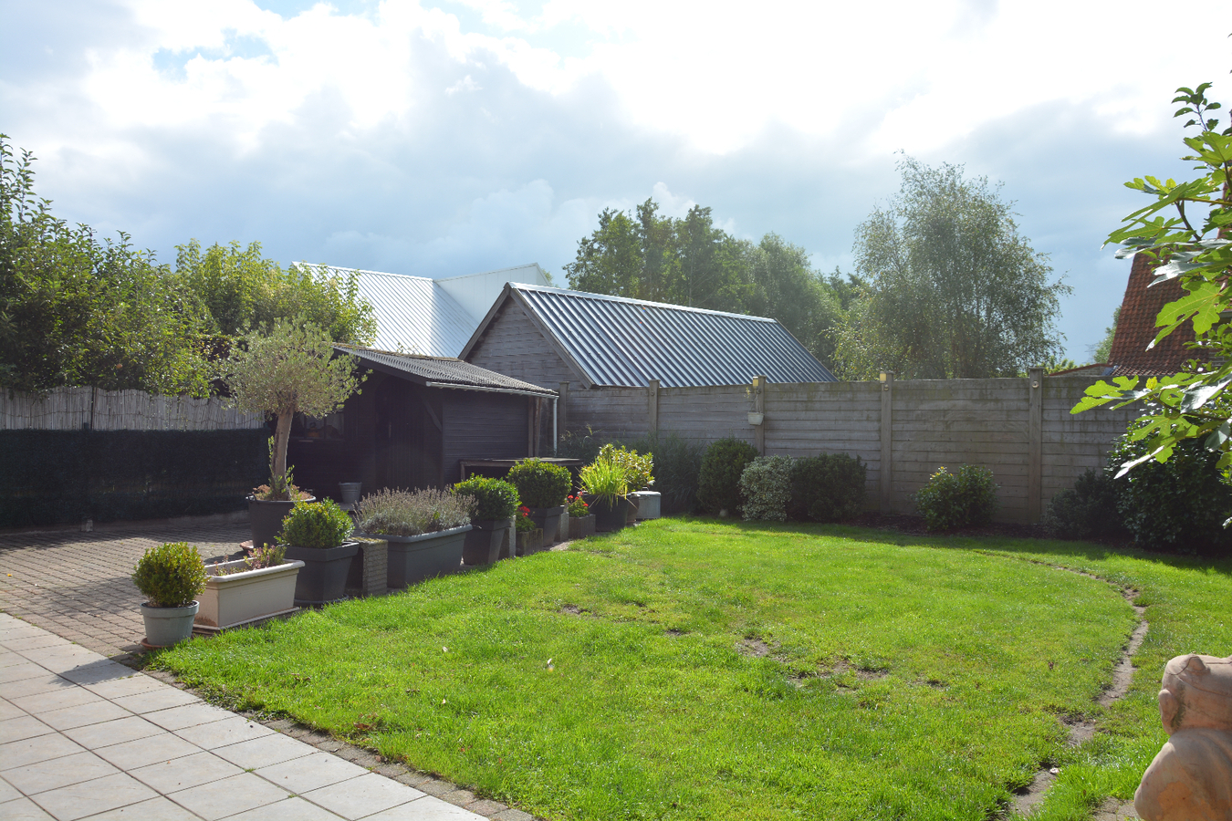 Half-open woning op topligging - Interessante investering 