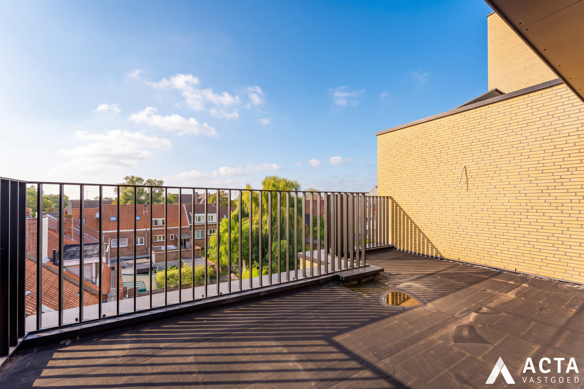 Stijlvol nieuwbouwappartement met 3 slaapkamers en ruim zonneterras 
