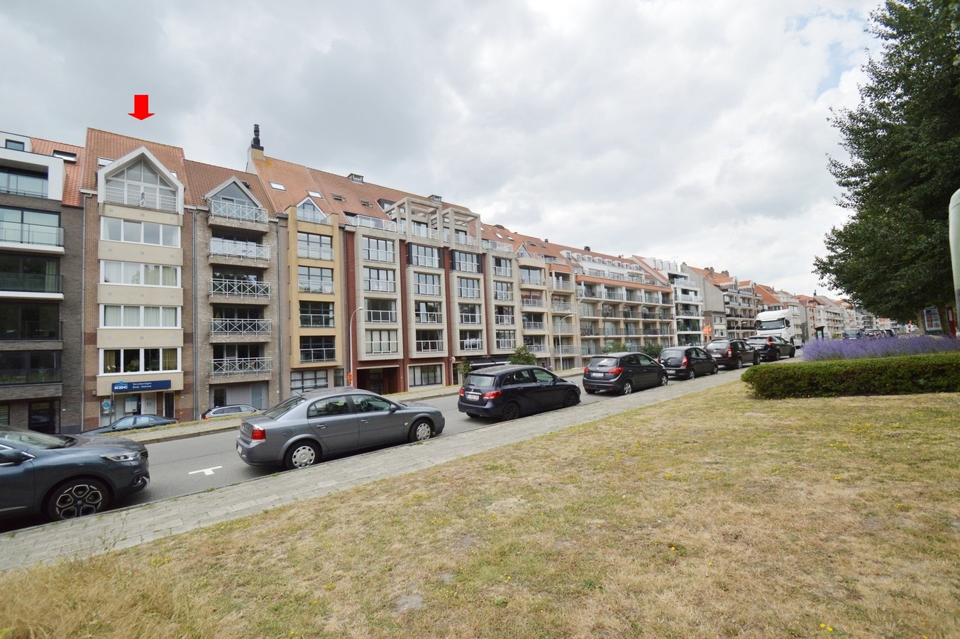 Goed gelegen, groot duplexappartement/penthouse - Heist 