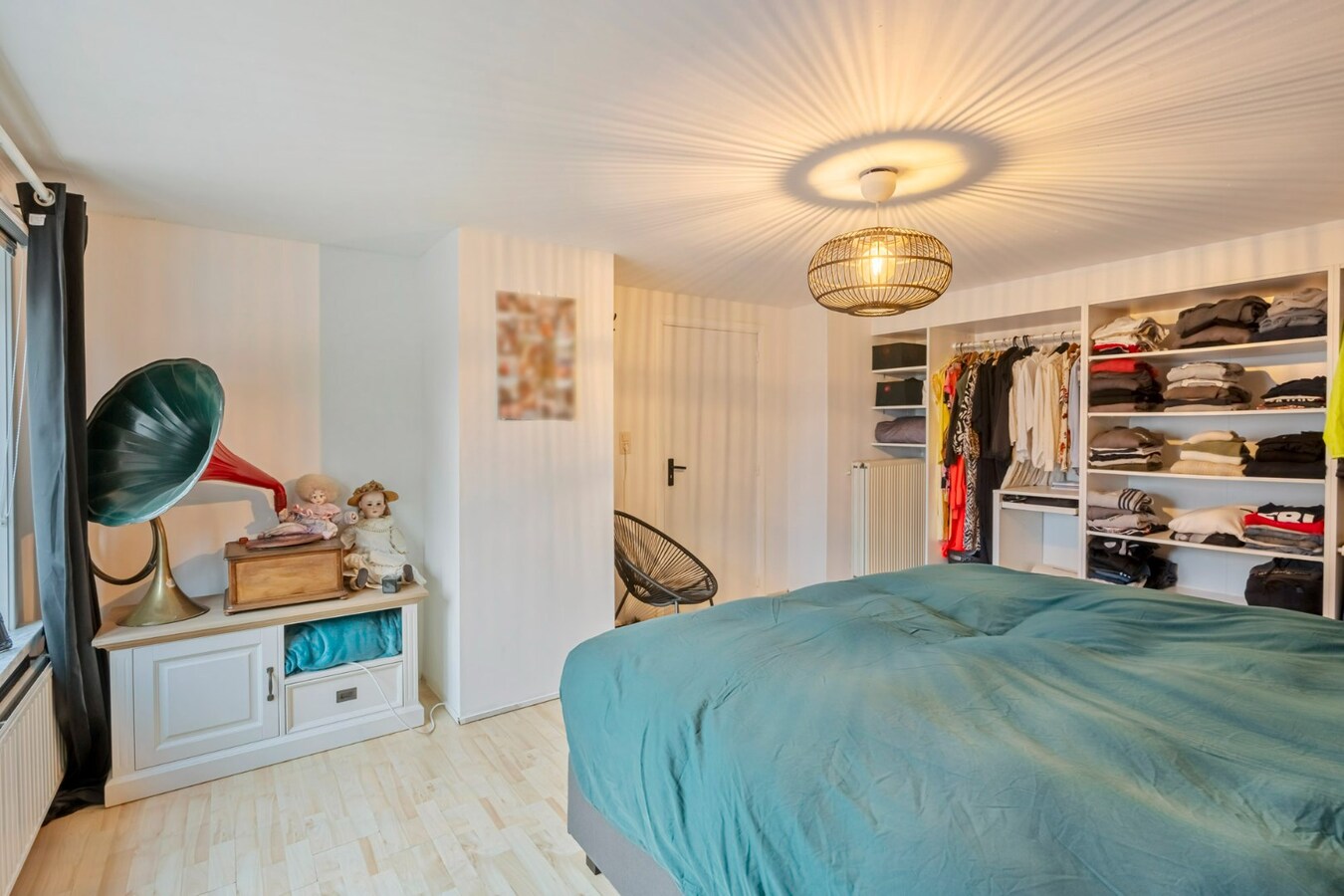 Ruime instapklare woning. 