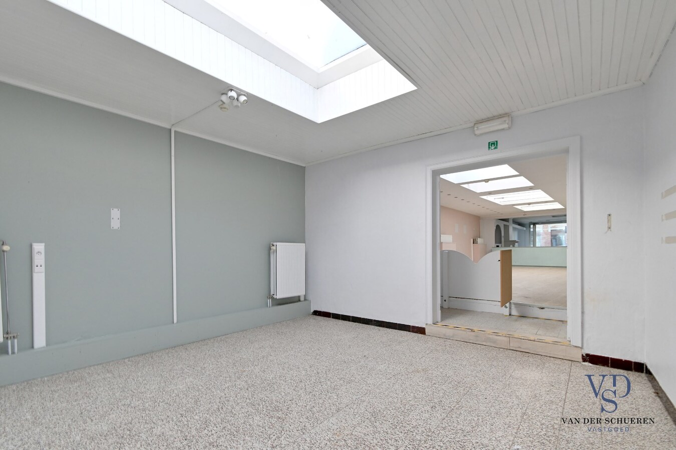 Uniek handelspand met woongedeelte in hartje Eine ! 