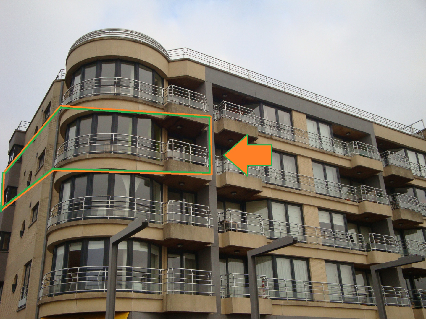 2 slaapkamer appartement met zicht op jachthaven. 