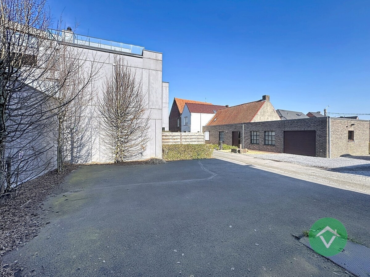 Woning met 3 slaapkamers en garage te Lichtervelde 