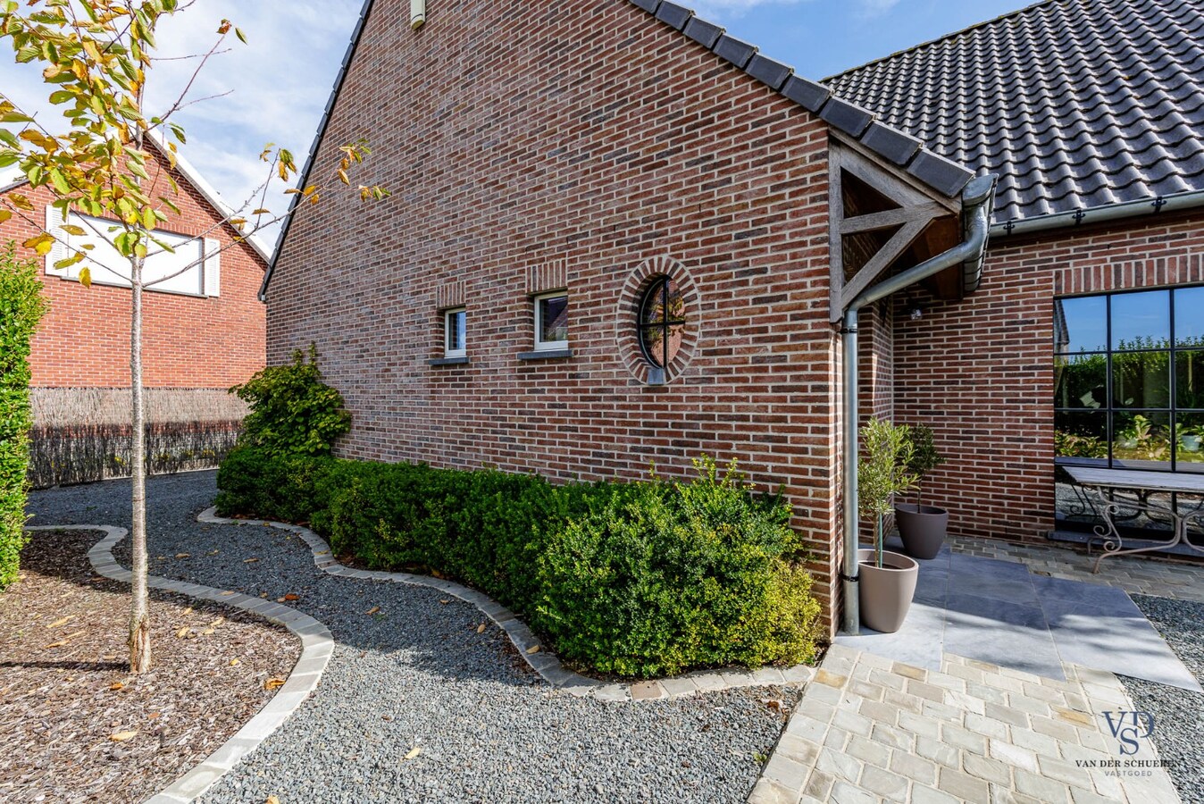 Hedendaagse villa in landelijke stijl 