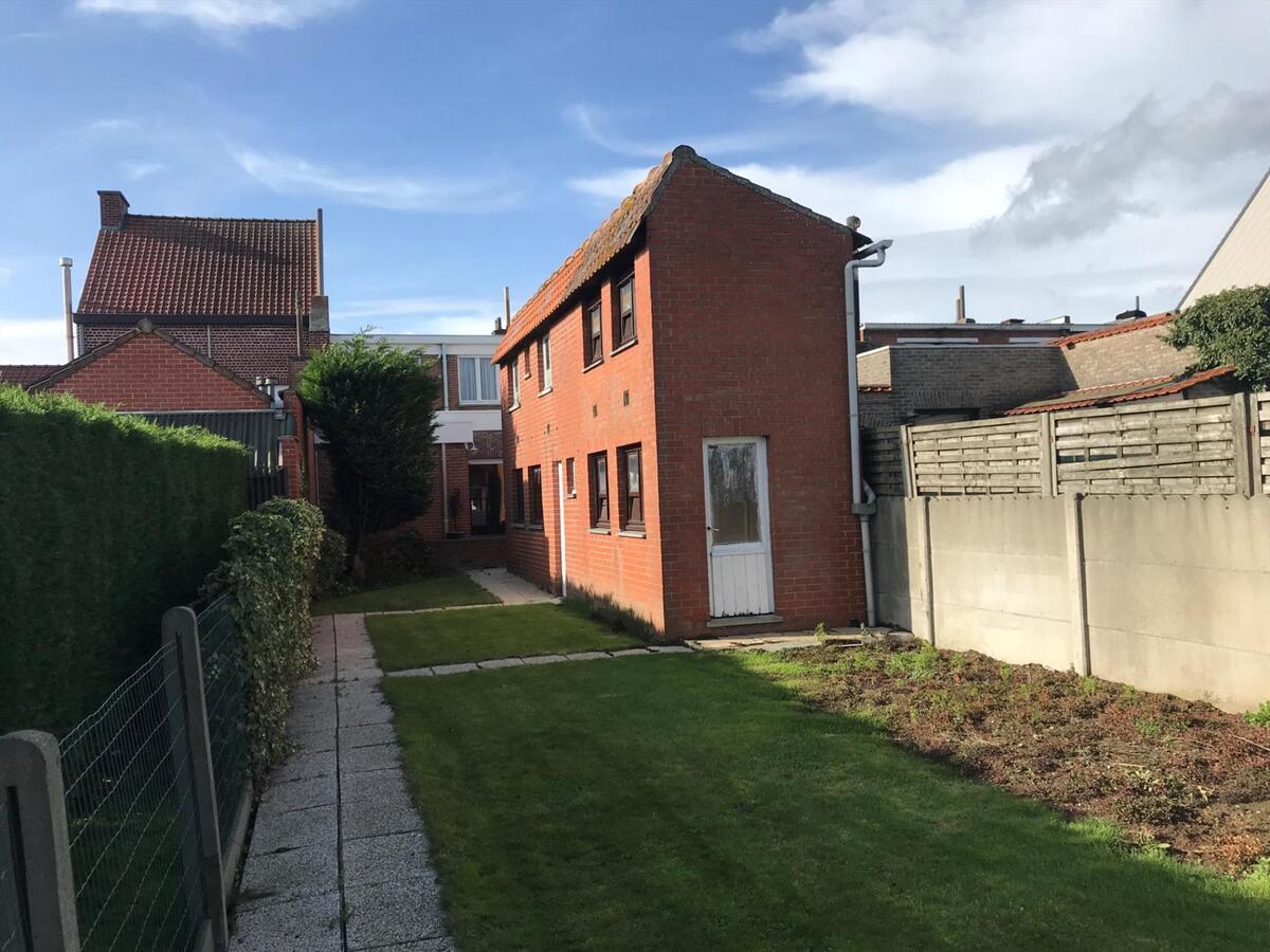 Verrassend ruime woning vlakbij het centrum van Houthulst 