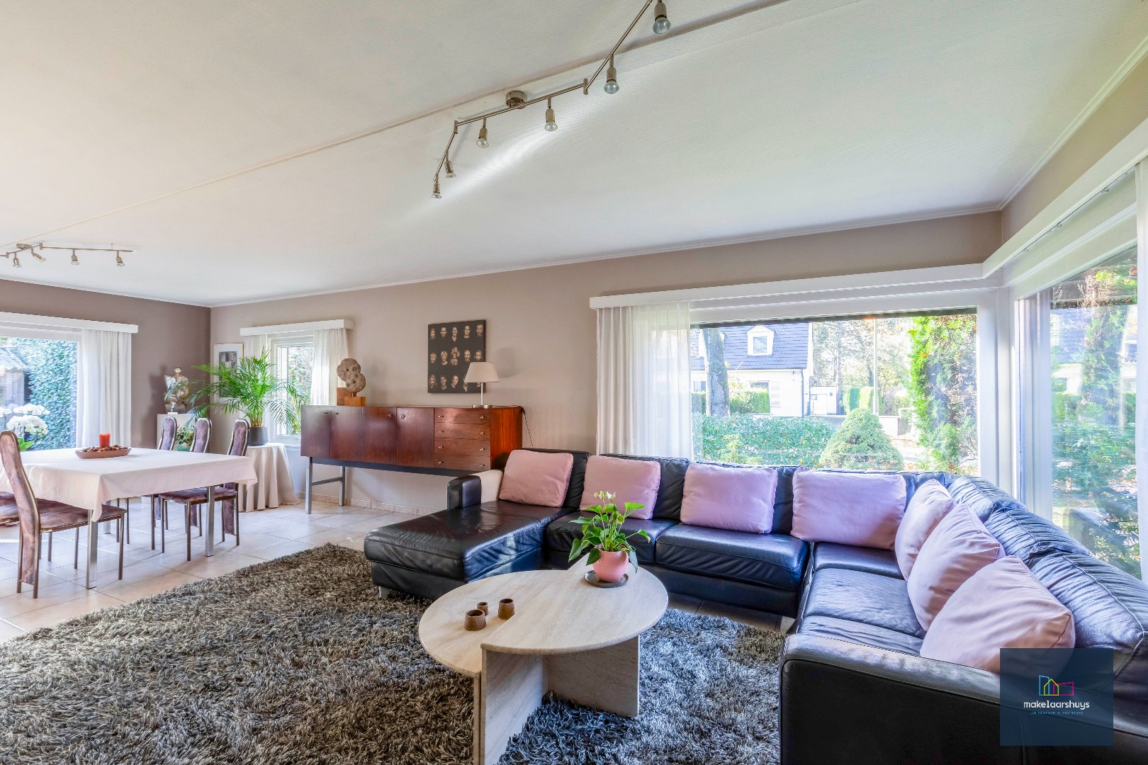 Ruime bungalow met 5 slp., tuin en garage in Mariakerke 