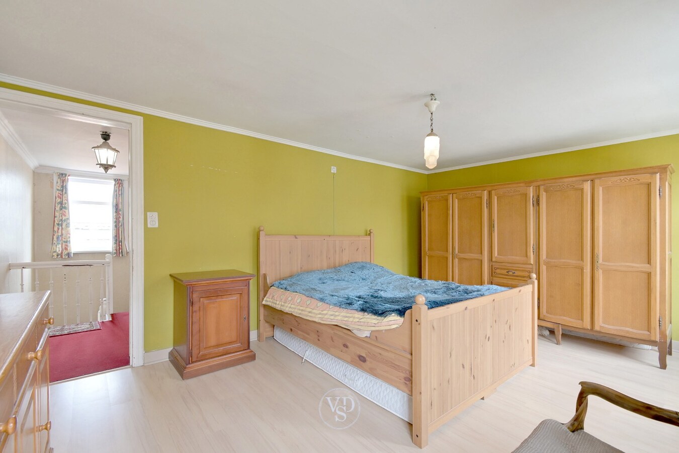 Ruime woning met opslagruimte 