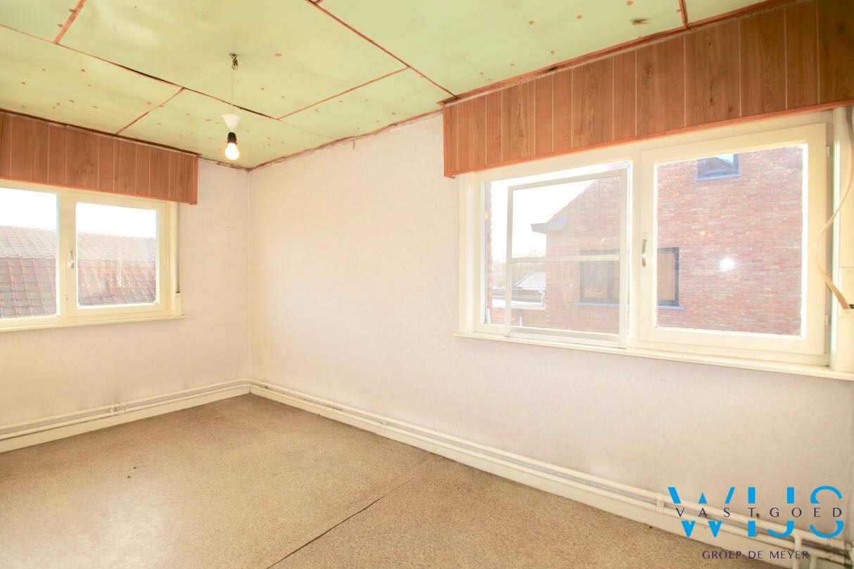 Te renoveren HOB op gegeerde locatie te ERTVELDE ! 