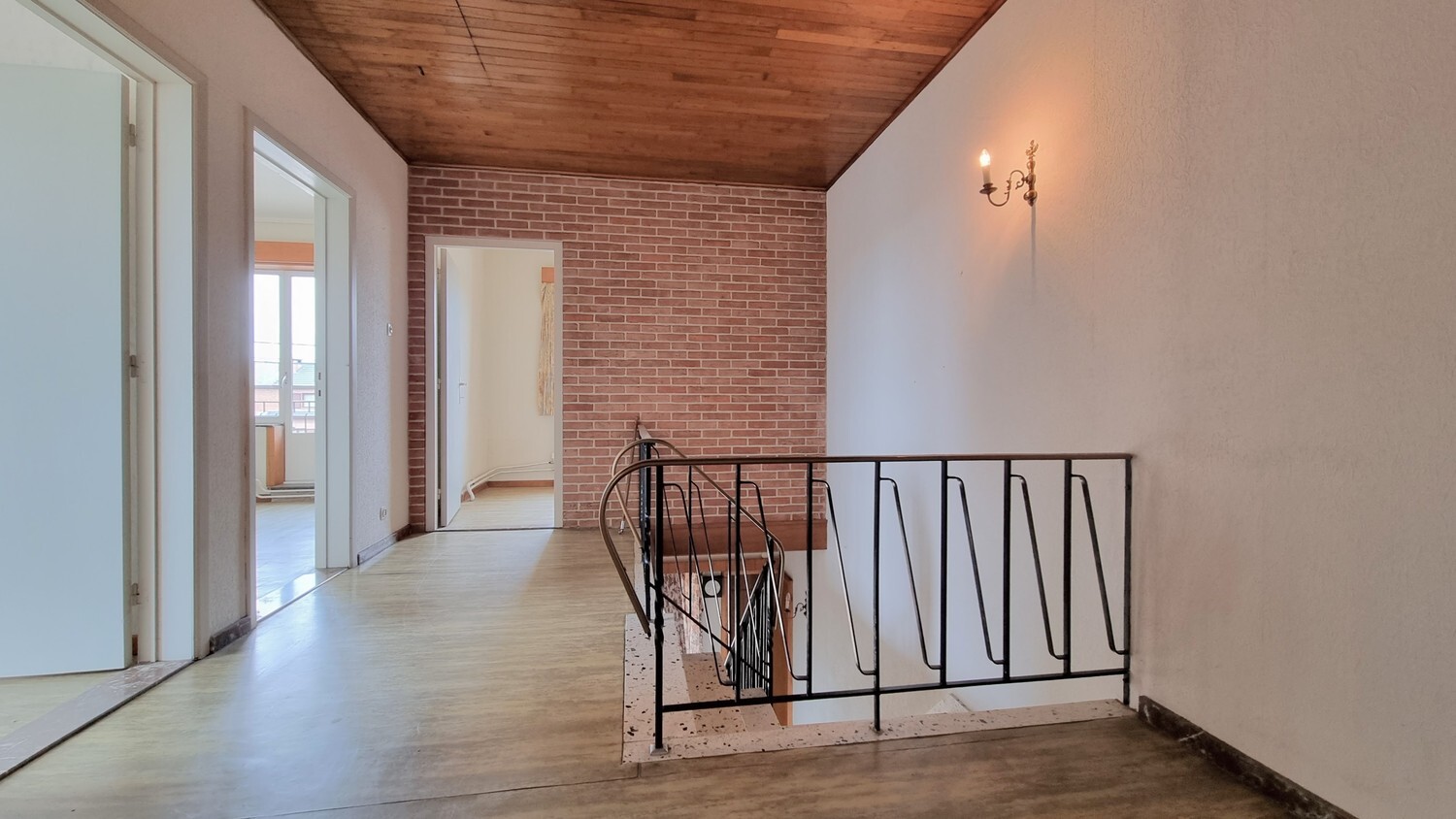 Te renoveren gezinswoning met veel potentieel vlakbij Maastricht 