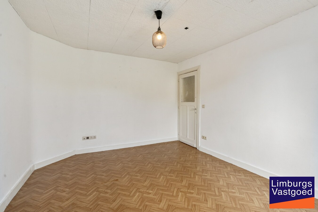 Te renoveren HOB met 3 slpk en garagebox, 13a77ca 