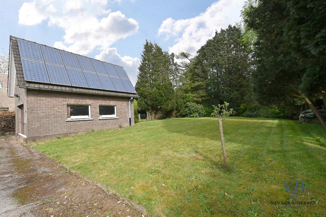 Karaktervolle villa, nabij centrum Merelbeke 