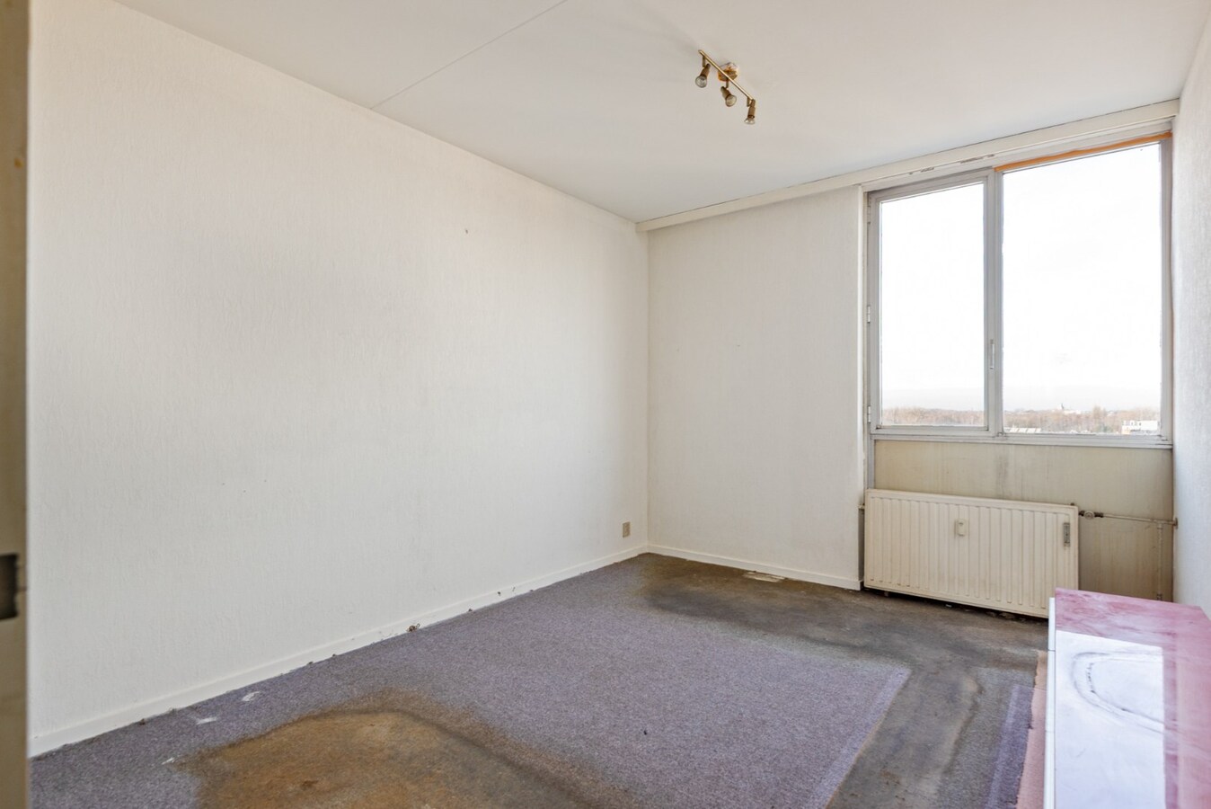 Te renoveren appt. met 2 slpk en terras te hartje Hoboken! 