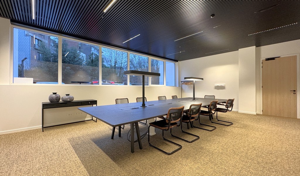 Full service kantoren in Humgy Singel te Berchem