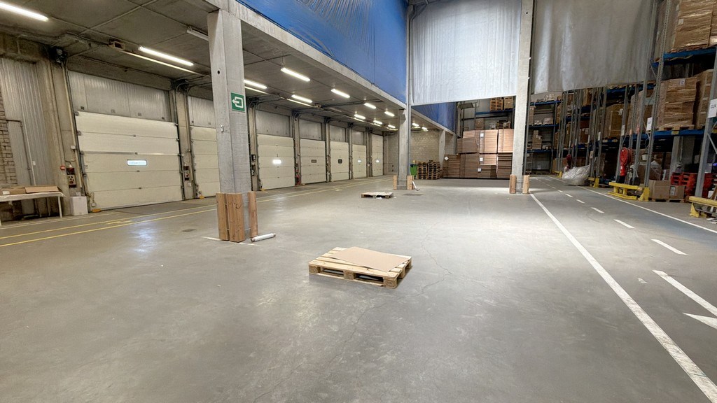 Magazijnen en kantoren te huur in industriezone van Londerzeel