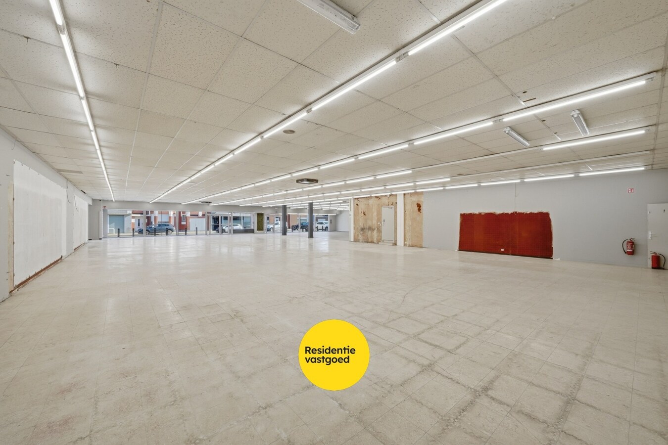 Te huur showroom - Aartrijke