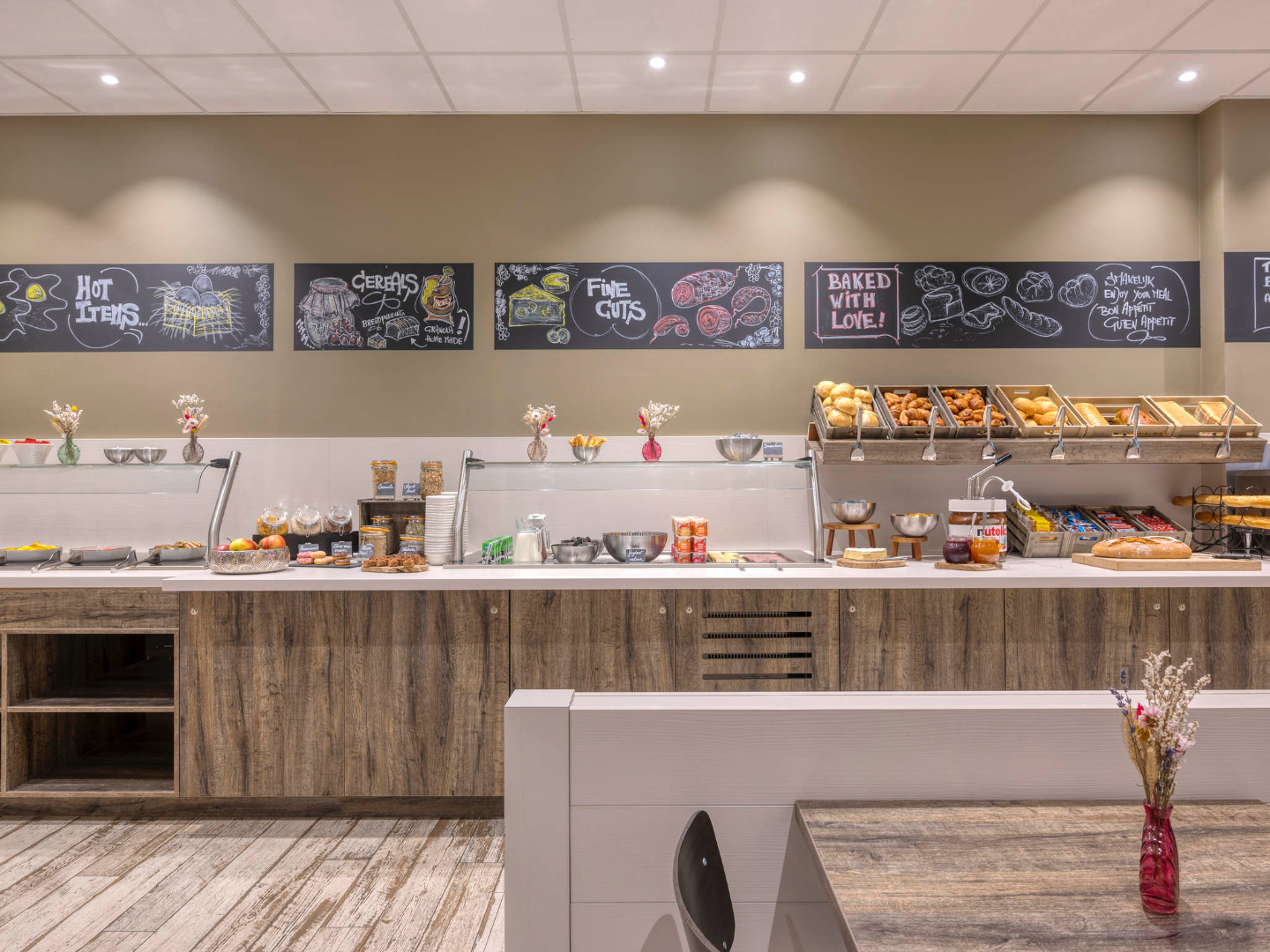 Modern hotel met binnenzwembad in Nieuwpoort! 