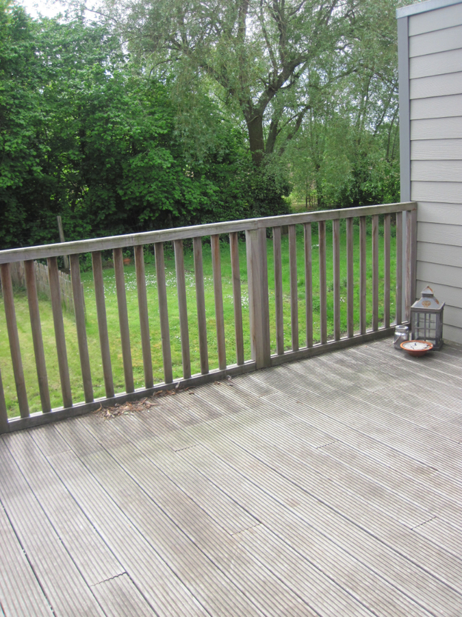 Recent vernieuwde rijwoning nabij de Schelde. 