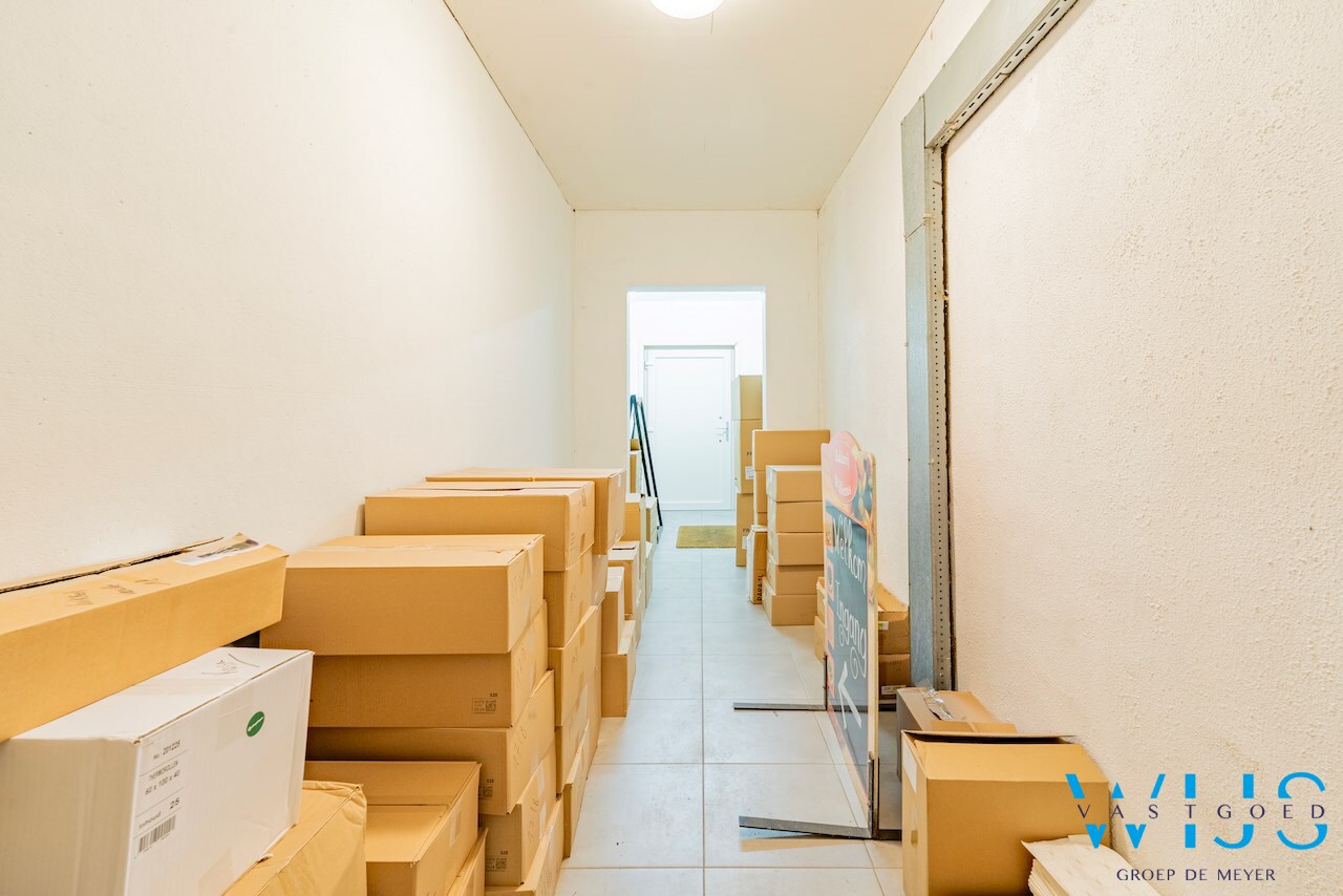 Goed draaiende bakkerij/handelspand te Ertvelde ! 