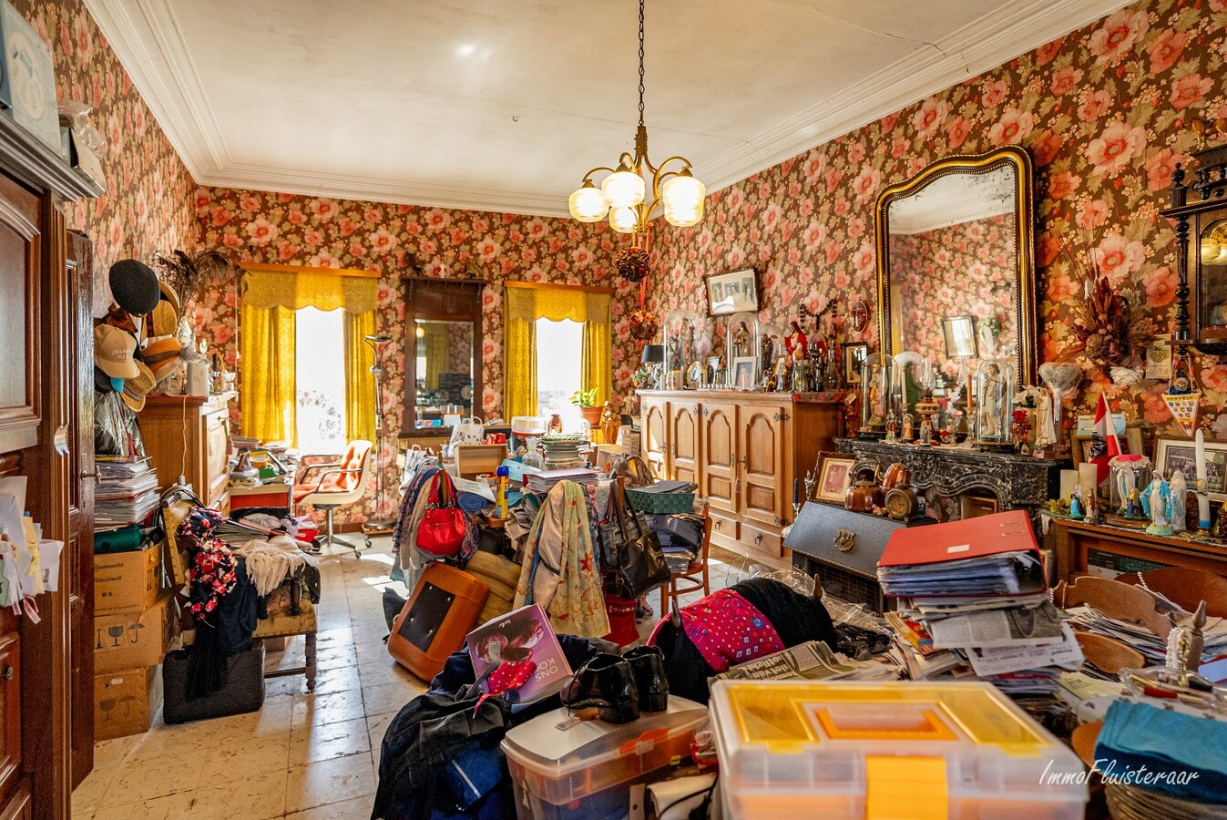 Te renoveren vierkantshoeve op een ruim perceel van ca. 2,6ha te Kortenaken 