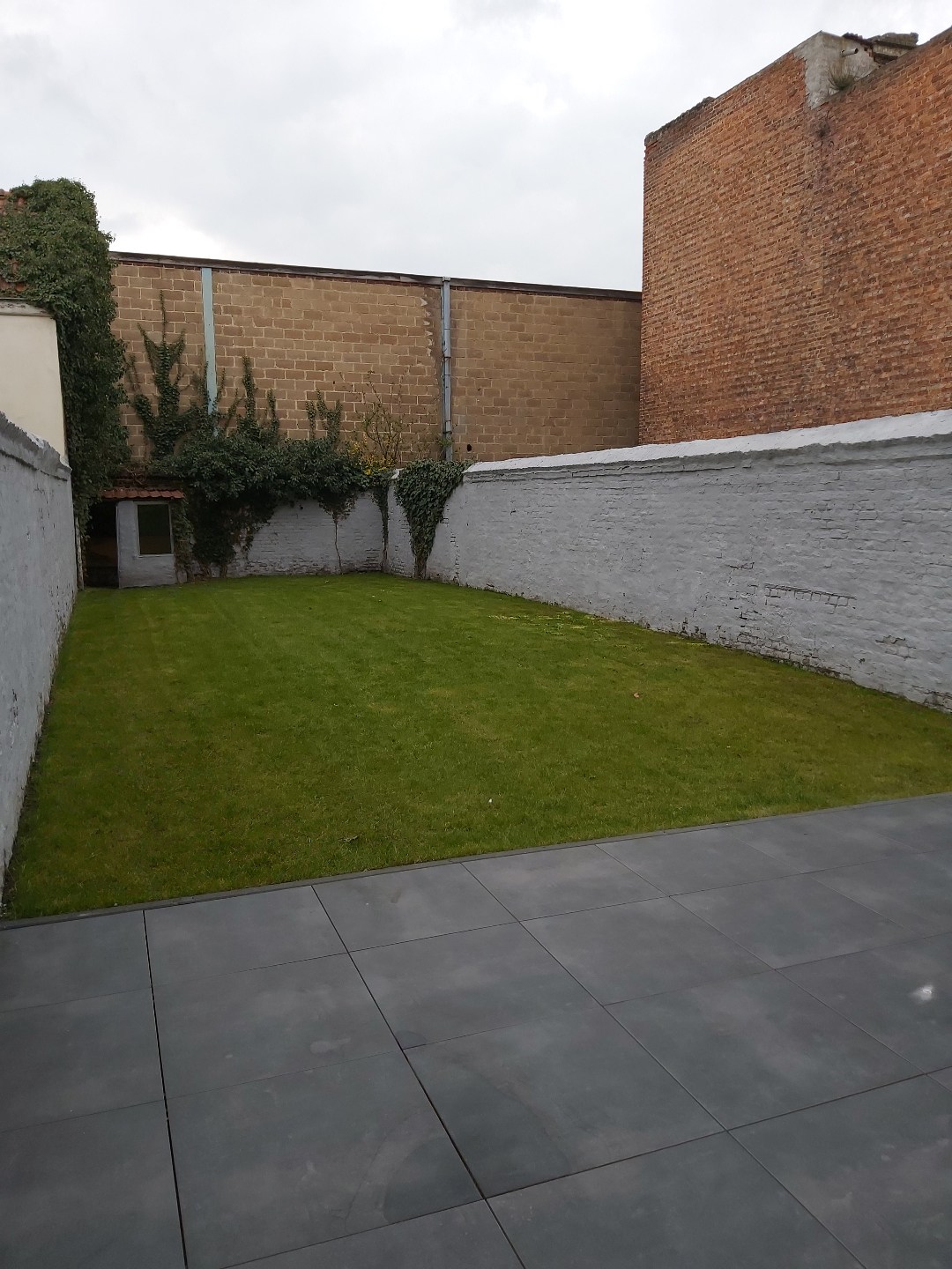 Opbrengsteigendom te koop met 3 app (+-90m²) 