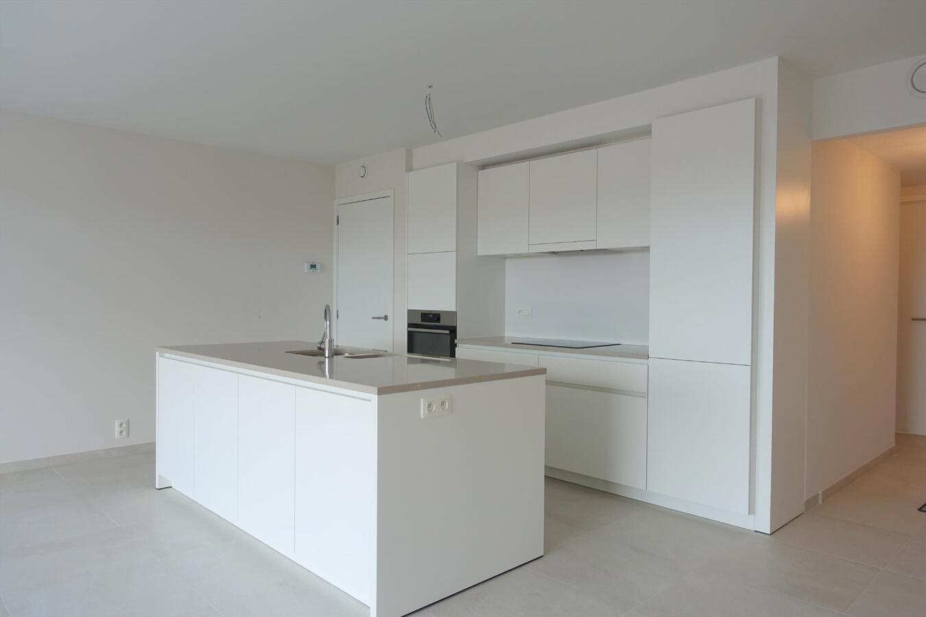 Prachtig nieuwbouwappartement met garage 