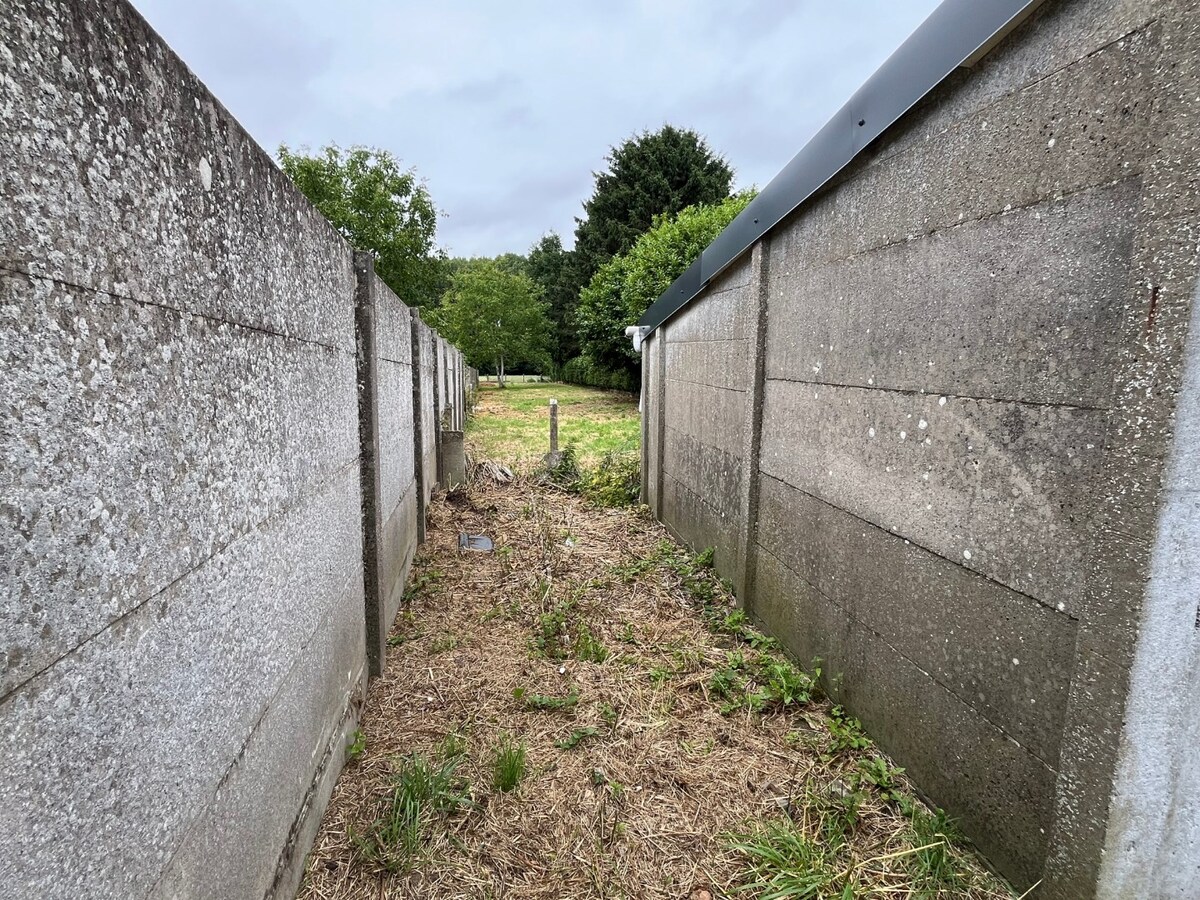 Te renoveren half open bebouwing te Gavere 