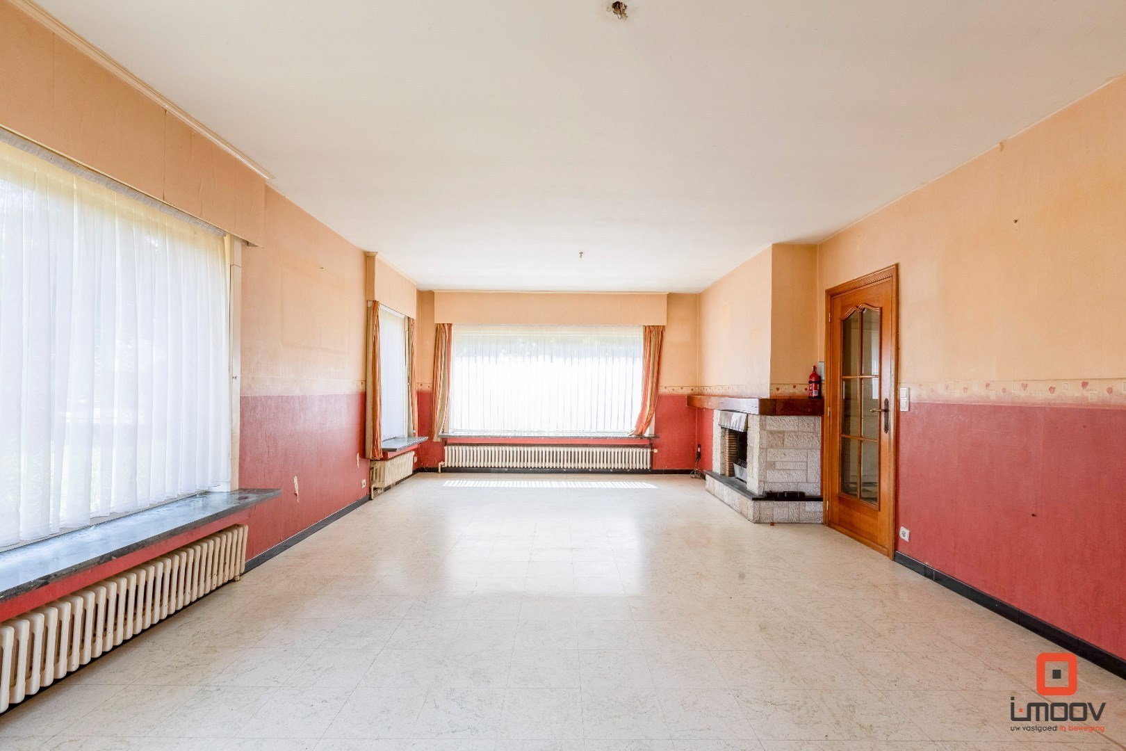 Te renoveren villa op toplocatie in Laarne 