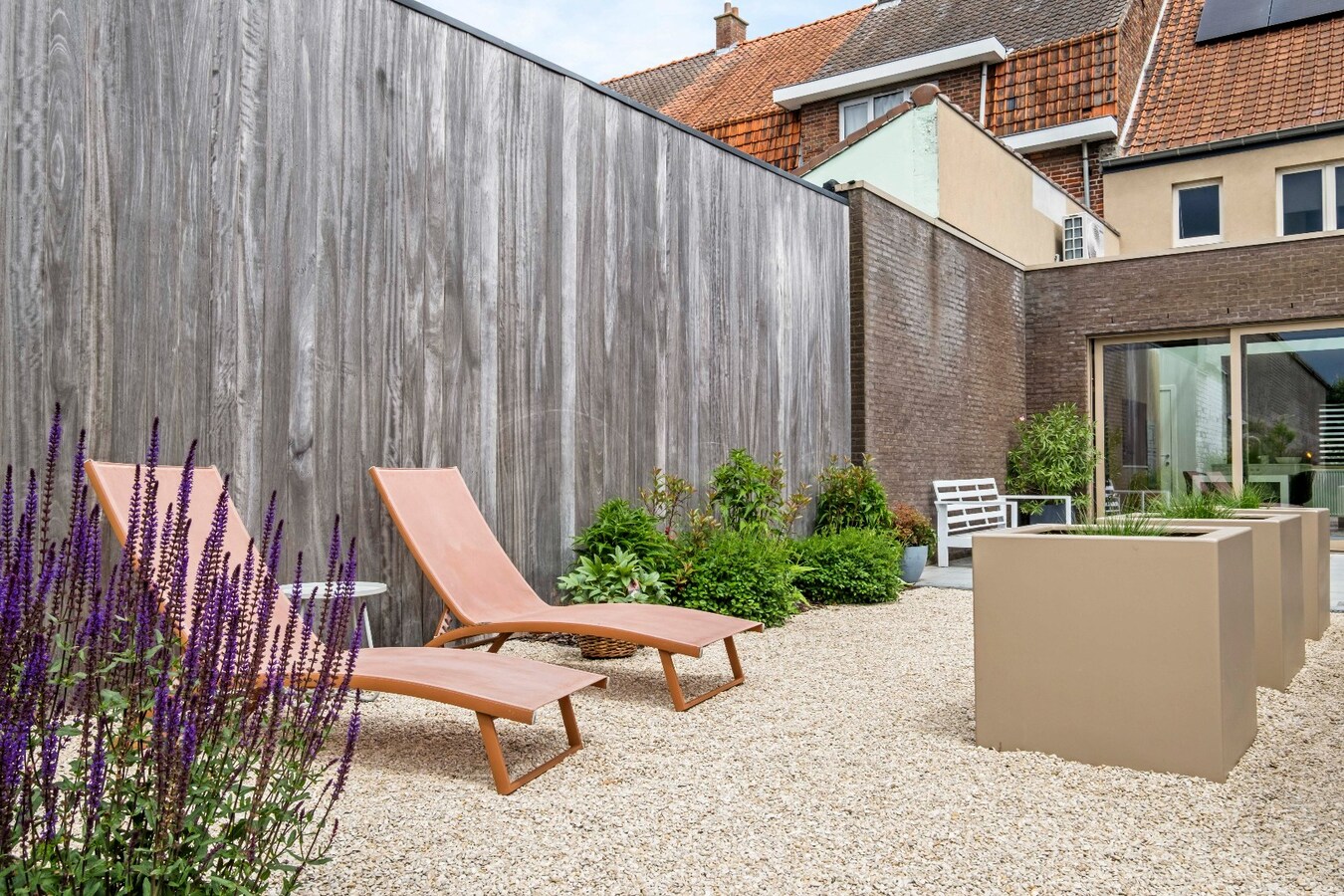 Fantastische instapklare woning met grote tuin te Heule ! 