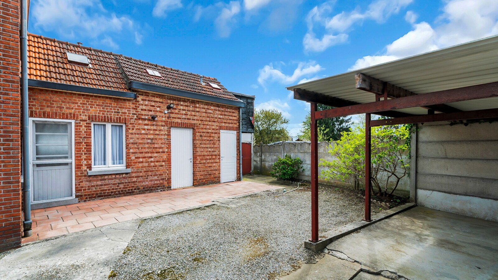 LINDEN - open bebouwing op 6a57 