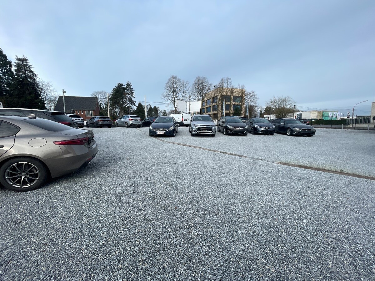 Uniek gelegen terrein (1000m²) op een uiterst centrale ligging te Roeselare 