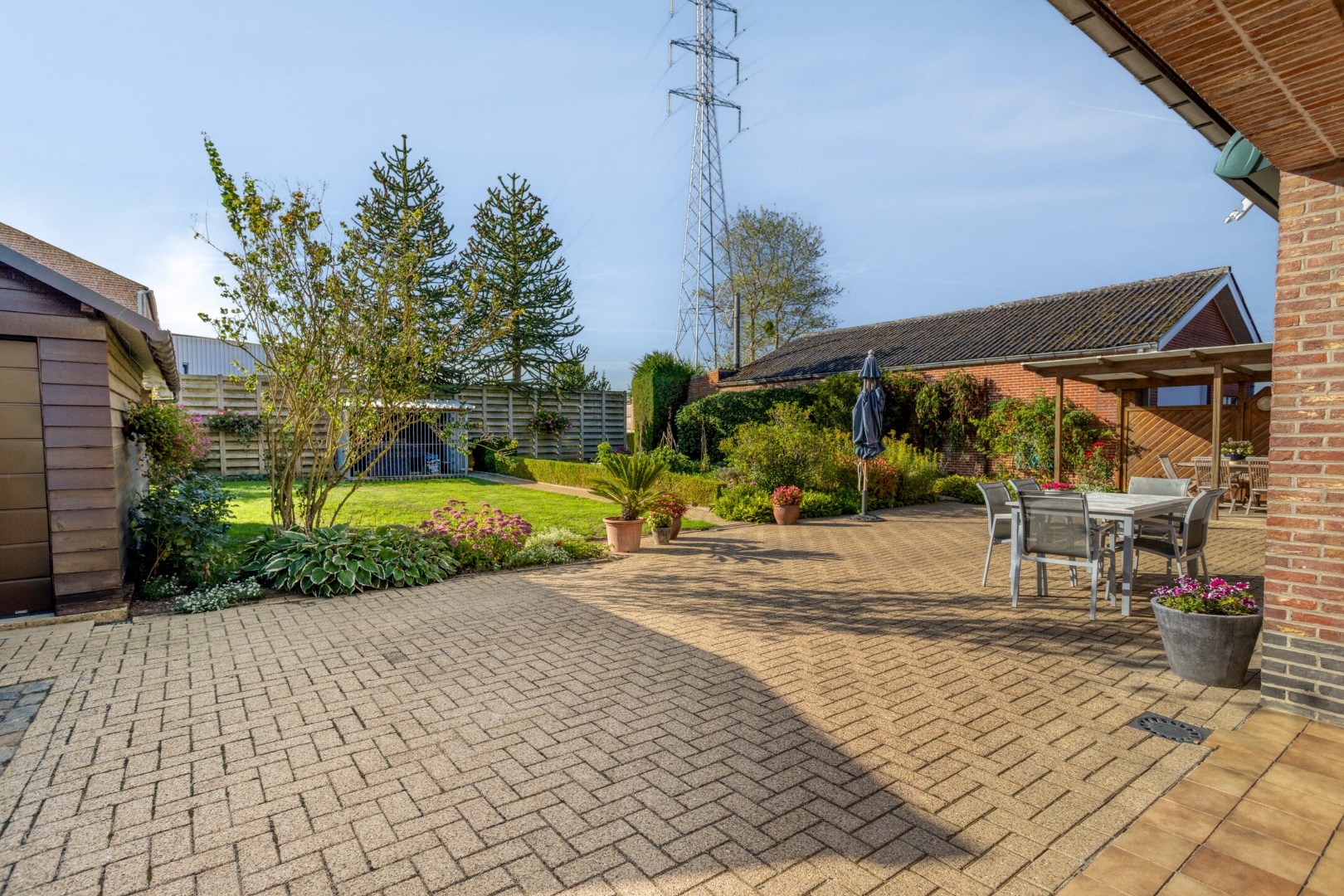Open bebouwing met 3slaapkamers, bureau en 2 badkamers in Pellenberg! - EPC 240 kWh/m² - bewoonbare opp. 242 m² 