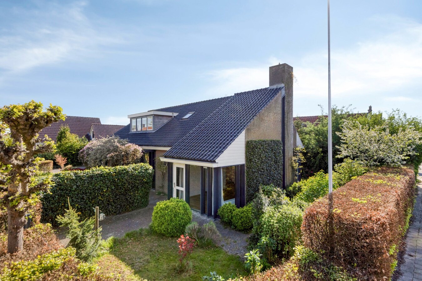 Verkocht eengezinswoning - St.-Jacobiparochie