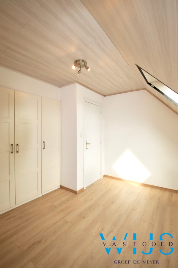 Centraal gelegen woonhuis met 4 slaapkamers te Kaprijke ! 