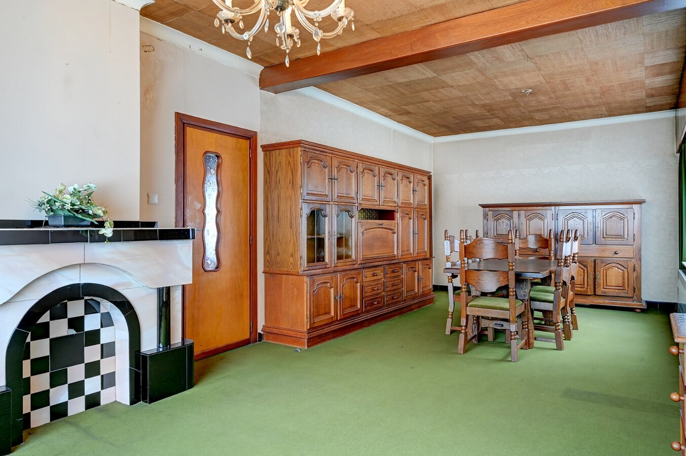 Te renoveren woning op een prachtig perceel van circa 22 are 