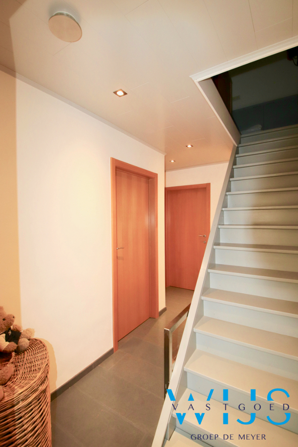 Super gezellige instapklare woning in Hartje Assenede ! 