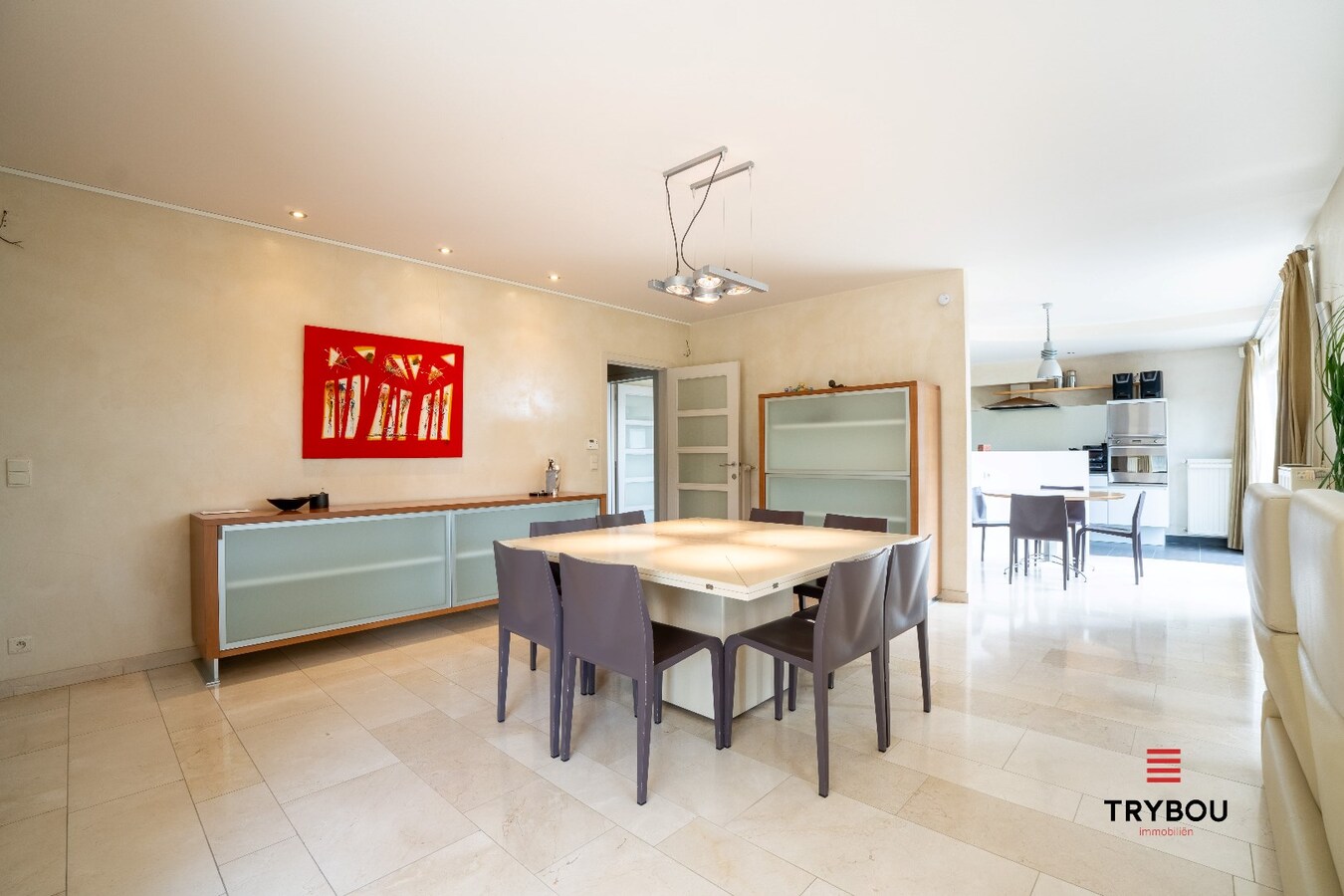 Te koop handelszaak + woning 